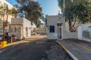 Image 17 - 876884