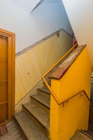 Image 1 - 61716