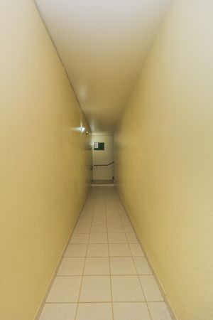 Image 17 - 881780