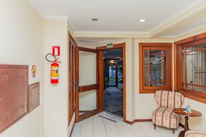 Image 23 - 693966
