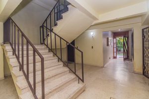 Image 24 - 877841