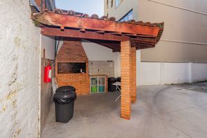 Image 24 - 887620