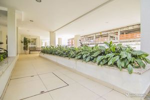 Image 32 - 217041