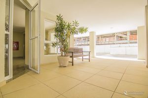 Image 34 - 217041