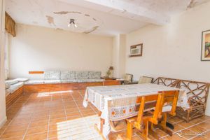 Image 11 - 6334