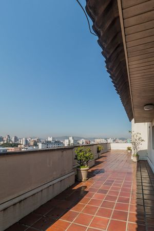 Image 44 - 642874
