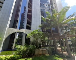 Image 6 - 751575