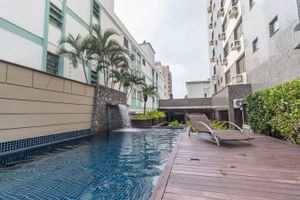 Image 1 - 6422