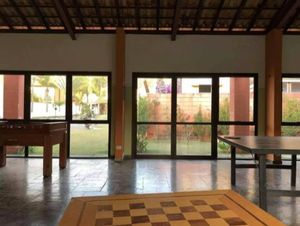 Image 39 - 885837