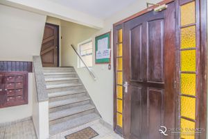 Image 16 - 881423