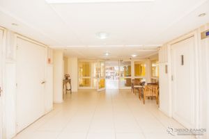 Image 22 - 730251