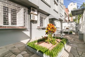 Image 19 - 274323