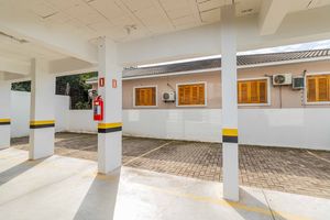 Image 29 - 750471
