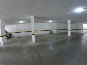 Image 8 - 886952