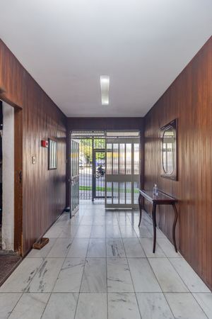 Image 26 - 851231