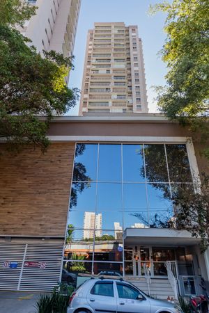 Image 35 - 886627