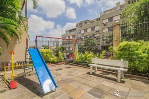 Image 8 - 673