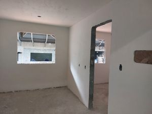 Image 4 - 67588