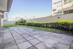 Image 38 - 916010