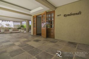 Image 30 - 916010