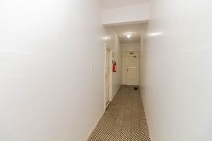Image 20 - 678845