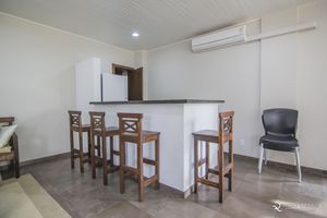 Image 29 - 305578