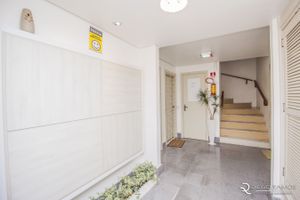 Image 1 - 6868