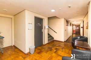 Image 4 - 6942