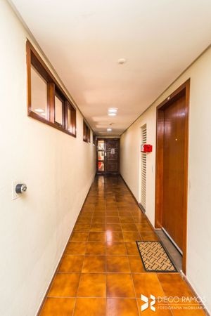 Image 7 - 6942