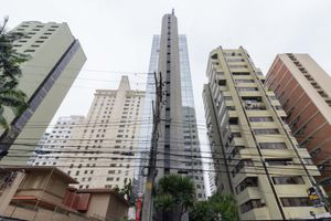 Image 18 - 889532