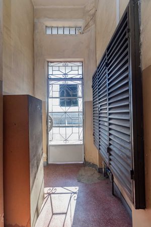 Image 24 - 888376