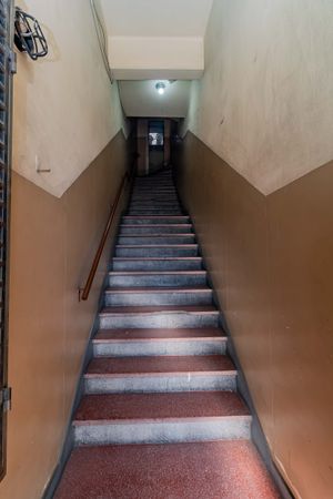 Image 25 - 888376
