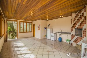 Image 49 - 156600