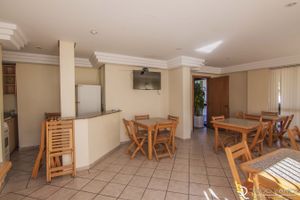 Image 6 - 699