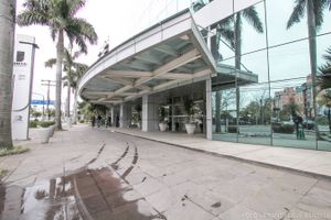 Image 3 - 706