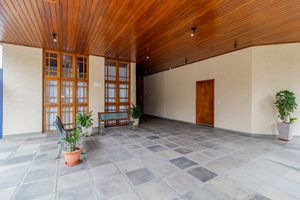 Image 32 - 868569