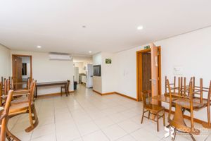 Image 4 - 7821