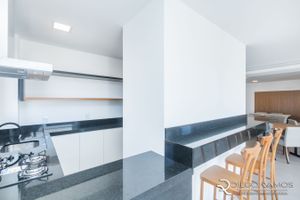 Image 6 - 7166