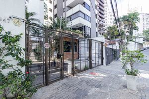 Image 46 - 335152