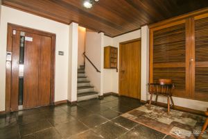 Image 35 - 279261