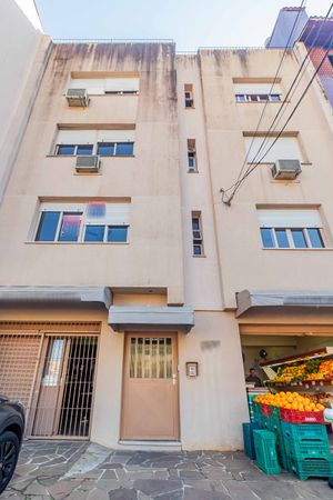 Image 25 - 895121