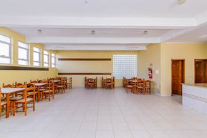 Image 44 - 915598
