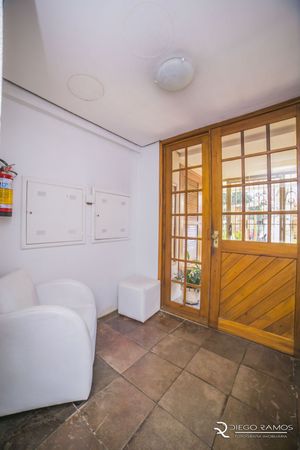 Image 33 - 208357