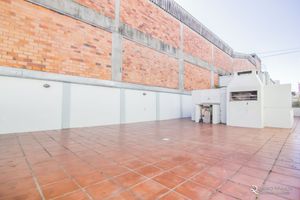 Image 34 - 881765