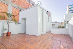 Image 33 - 881765