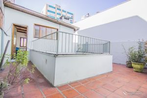 Image 31 - 881765