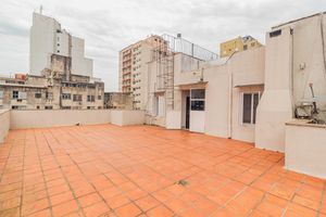 Image 41 - 900628
