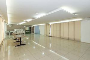 Image 35 - 894790