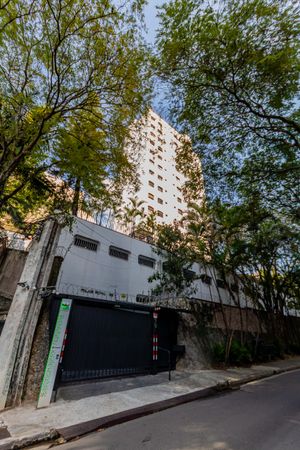 Image 61 - 894614
