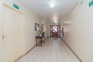 Image 17 - 878496